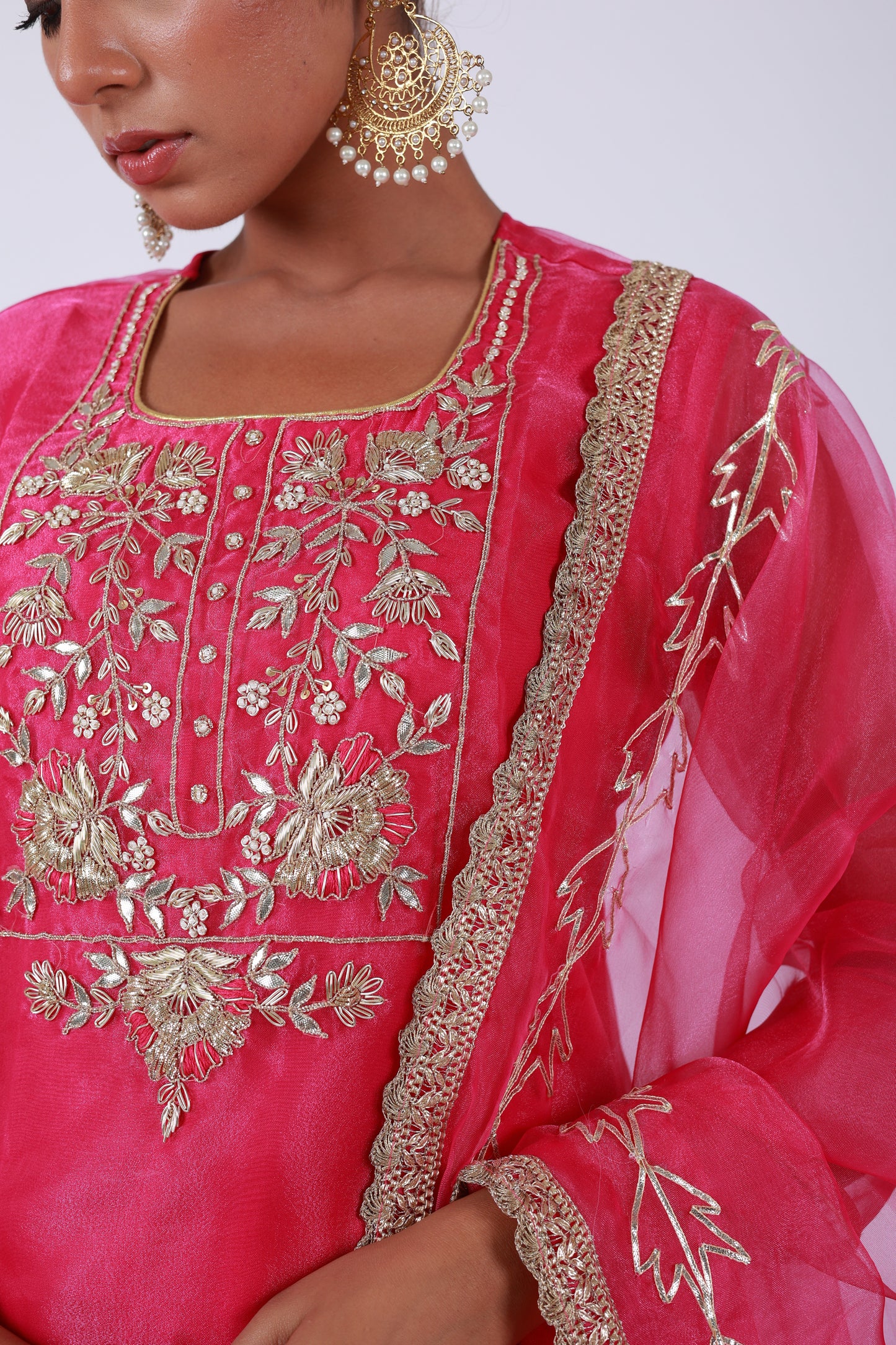 Roobroo – Hand Embroidered Organza Kurta Set
