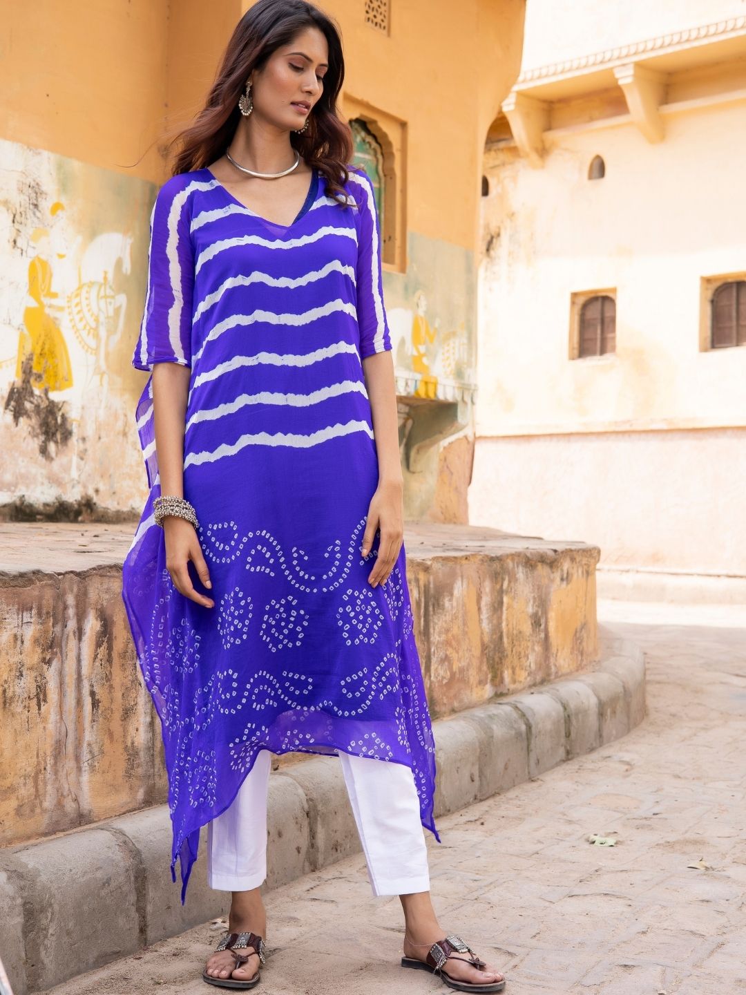 Neel Kamal – Navy Blue Bandhani Semi-Silk Kaftan with Inner Slip | Rangisaa Collection by That Romeo