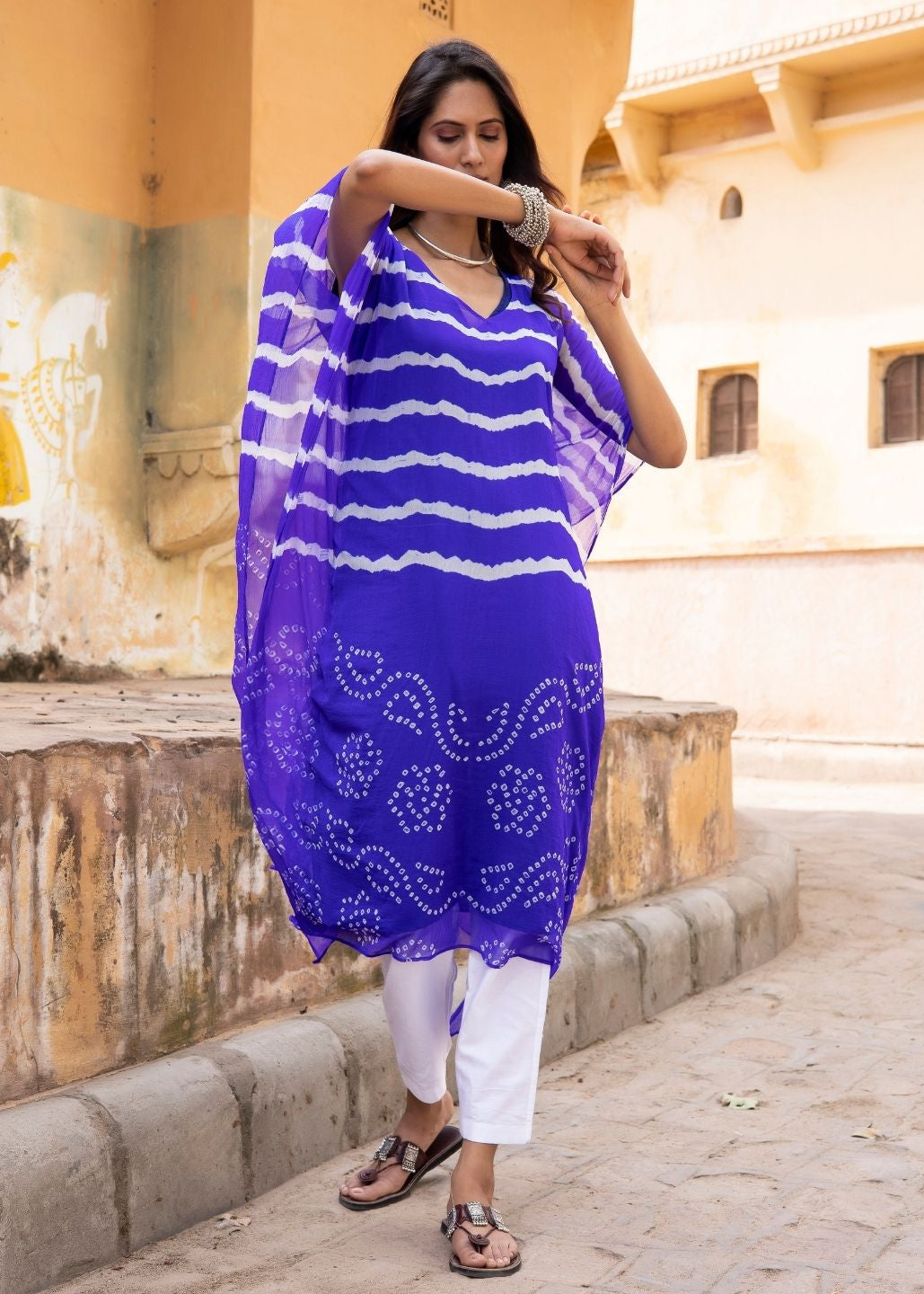 Neel Kamal – Semi-Silk Kaftan