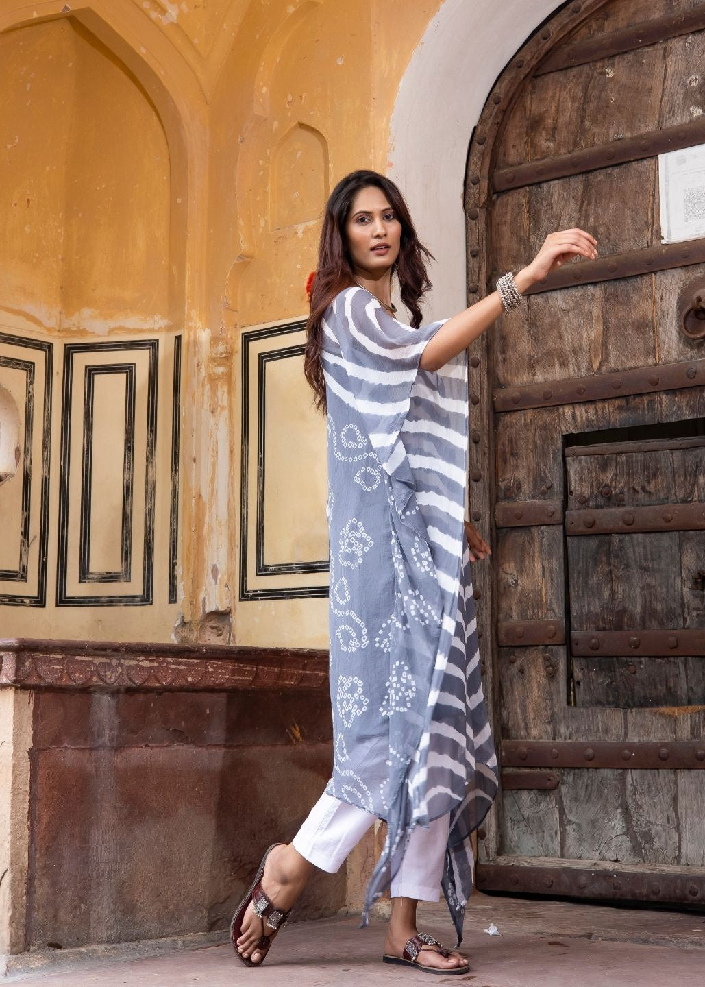 Nagdamani – Chiffon Kaftan