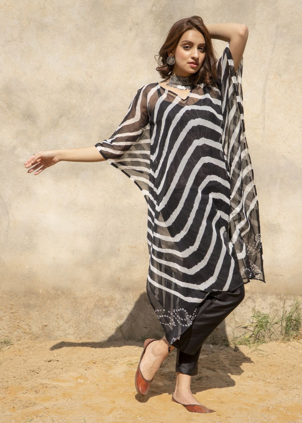 Mokosh – Long Bandhani Kaftan