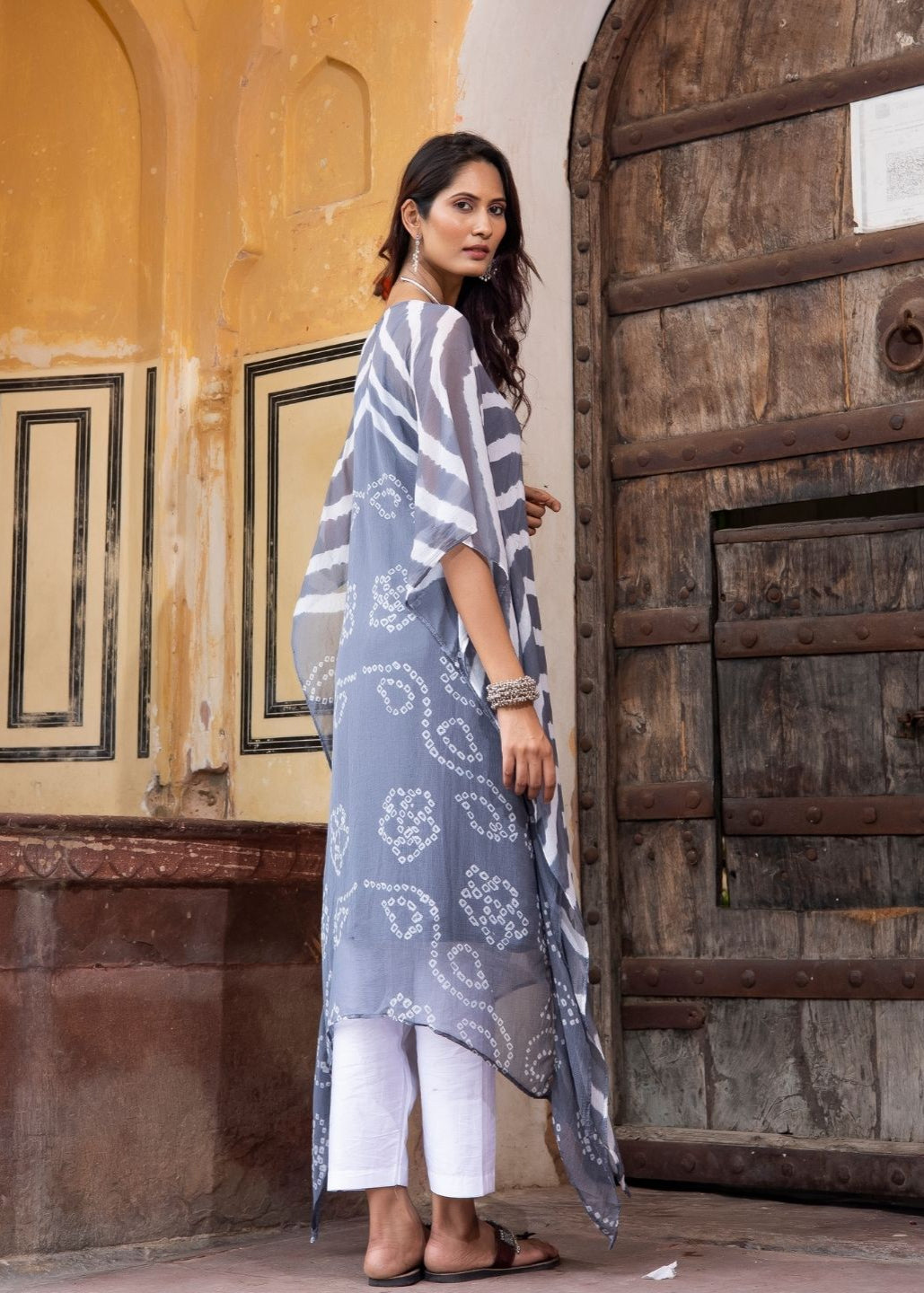 Nagdamani – Chiffon Kaftan