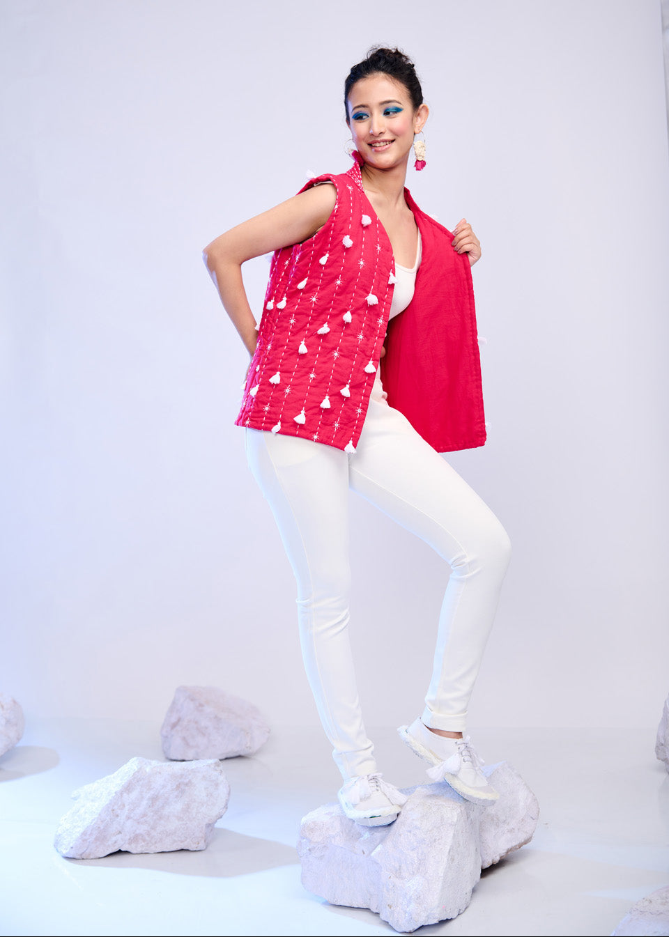 Rasila – Sleeveless Red Quilted Katha Jacket
