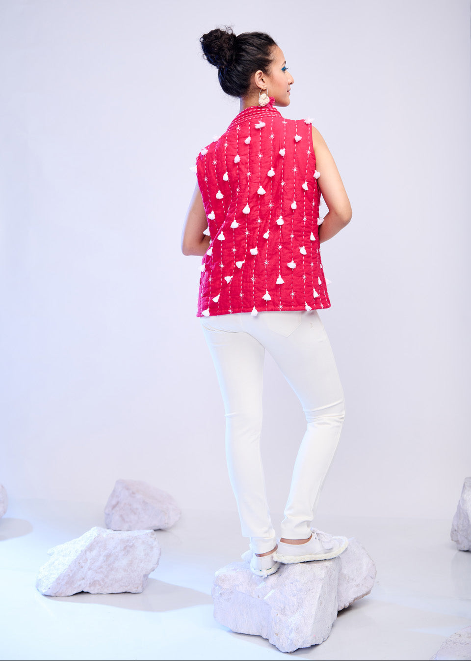 Rasila – Sleeveless Red Quilted Katha Jacket