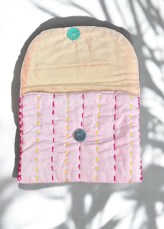 AariAura – Kantha Stitched Wallet