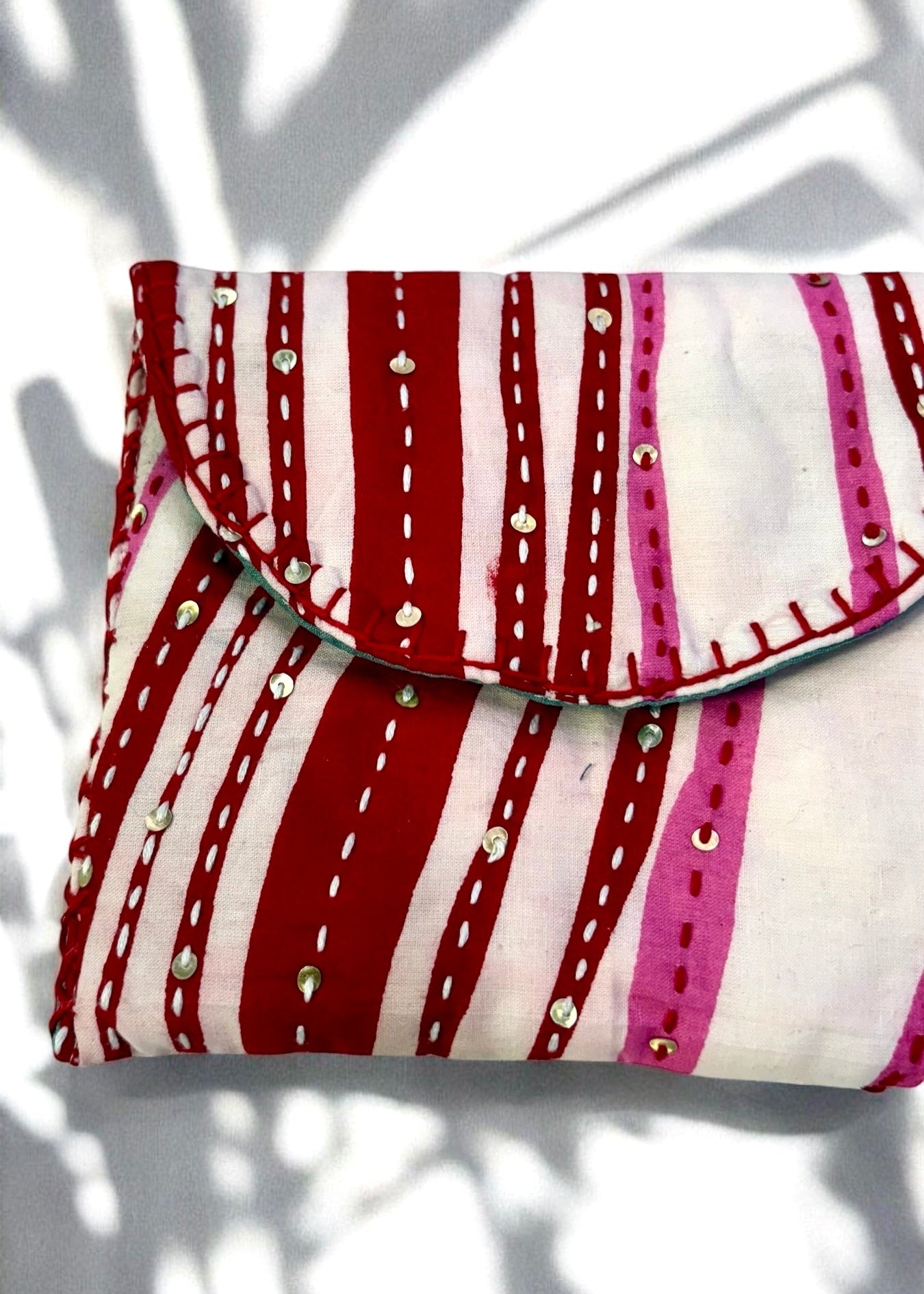 Zing – Kantha Stitched Wallet