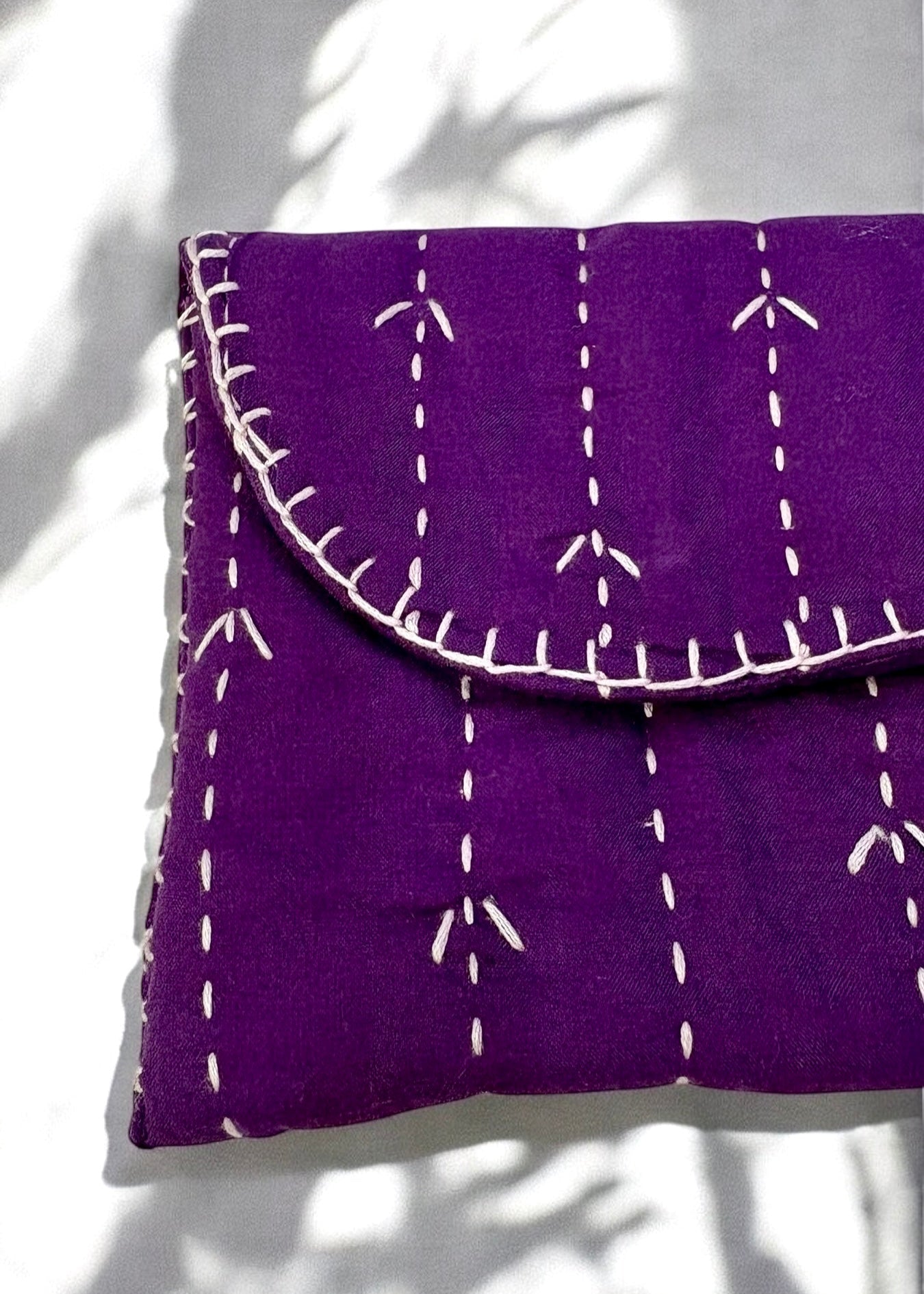 Twist – Kantha Stitched Wallet