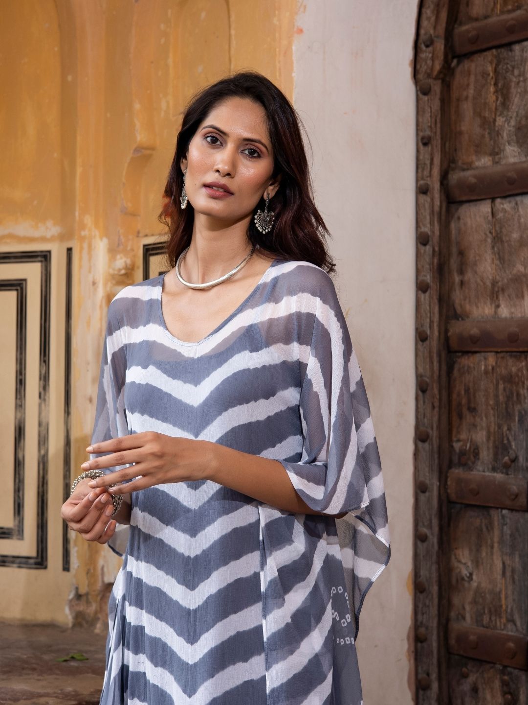 Nagdamani – Grey Leheriya Chiffon Kaftan with Inner Slip | Rangisaa Collection by That Romeo