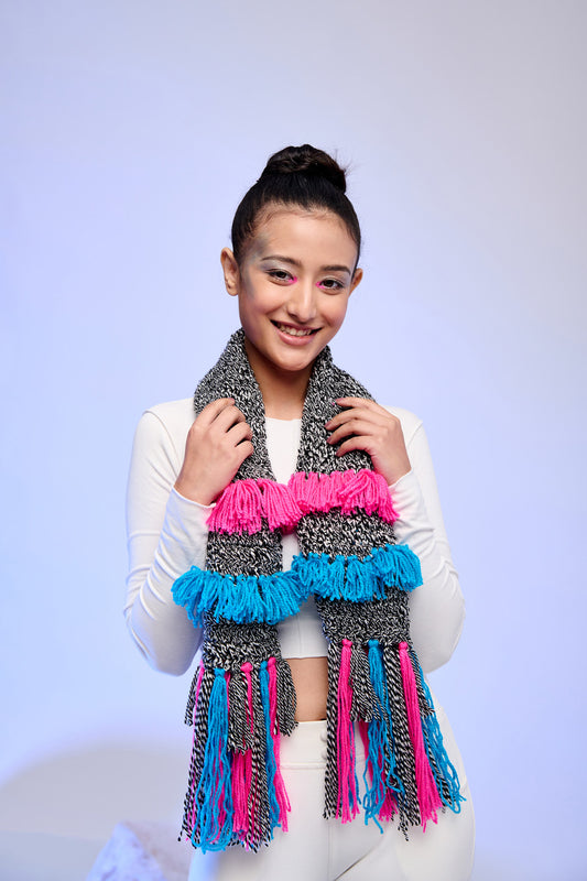 Handwoven Fringe Scarf with Color Block Tassels | Statement Knit Winter Scarf – ThatRomeo