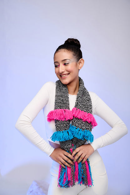 Handwoven Fringe Scarf with Color Block Tassels | Statement Knit Winter Scarf – ThatRomeo