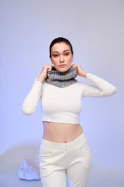 Textured Knit Cowl Scarf with Contrast Stitching | Soft Winter Neck Scarf – ThatRomeo