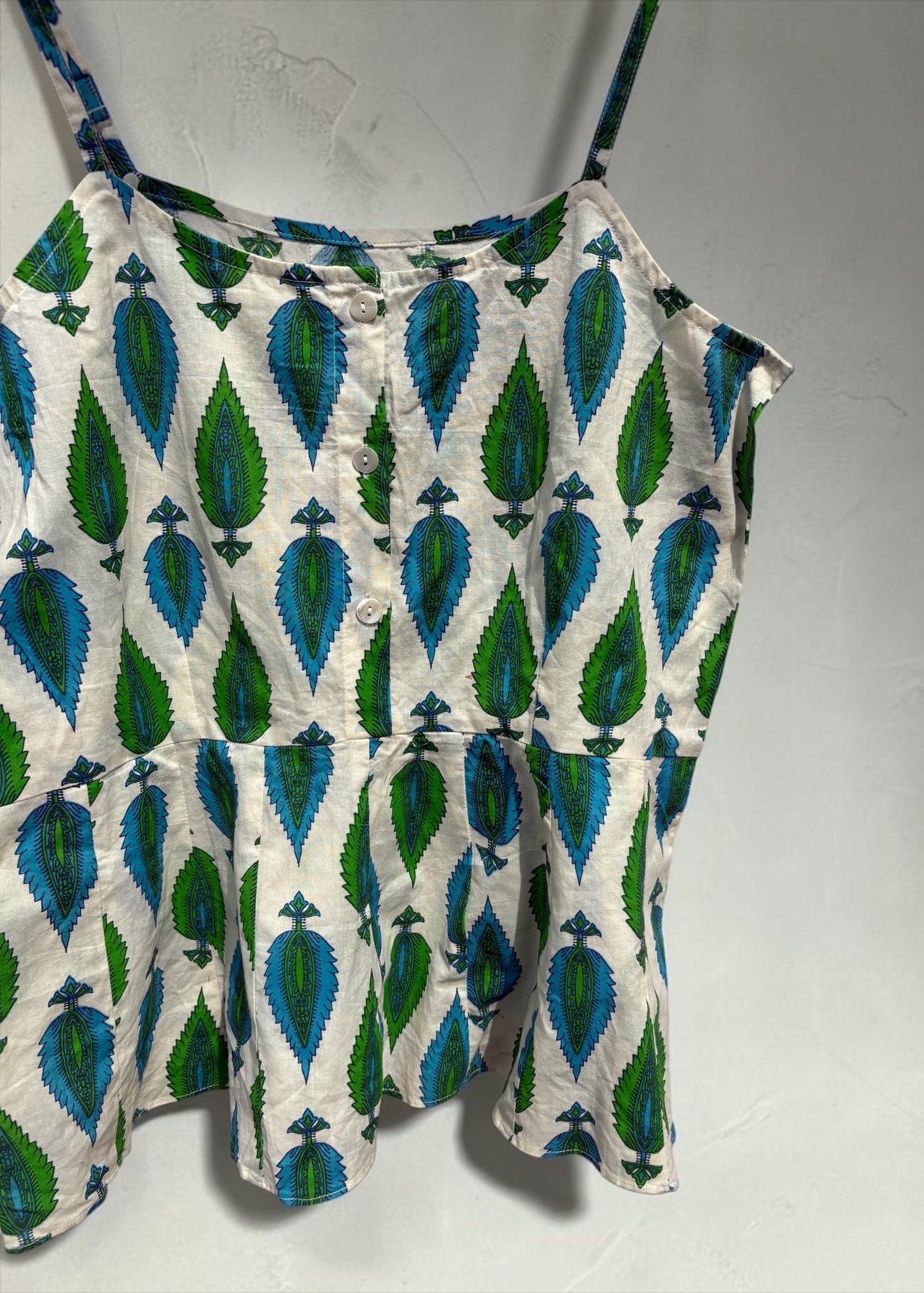 Leaf Top