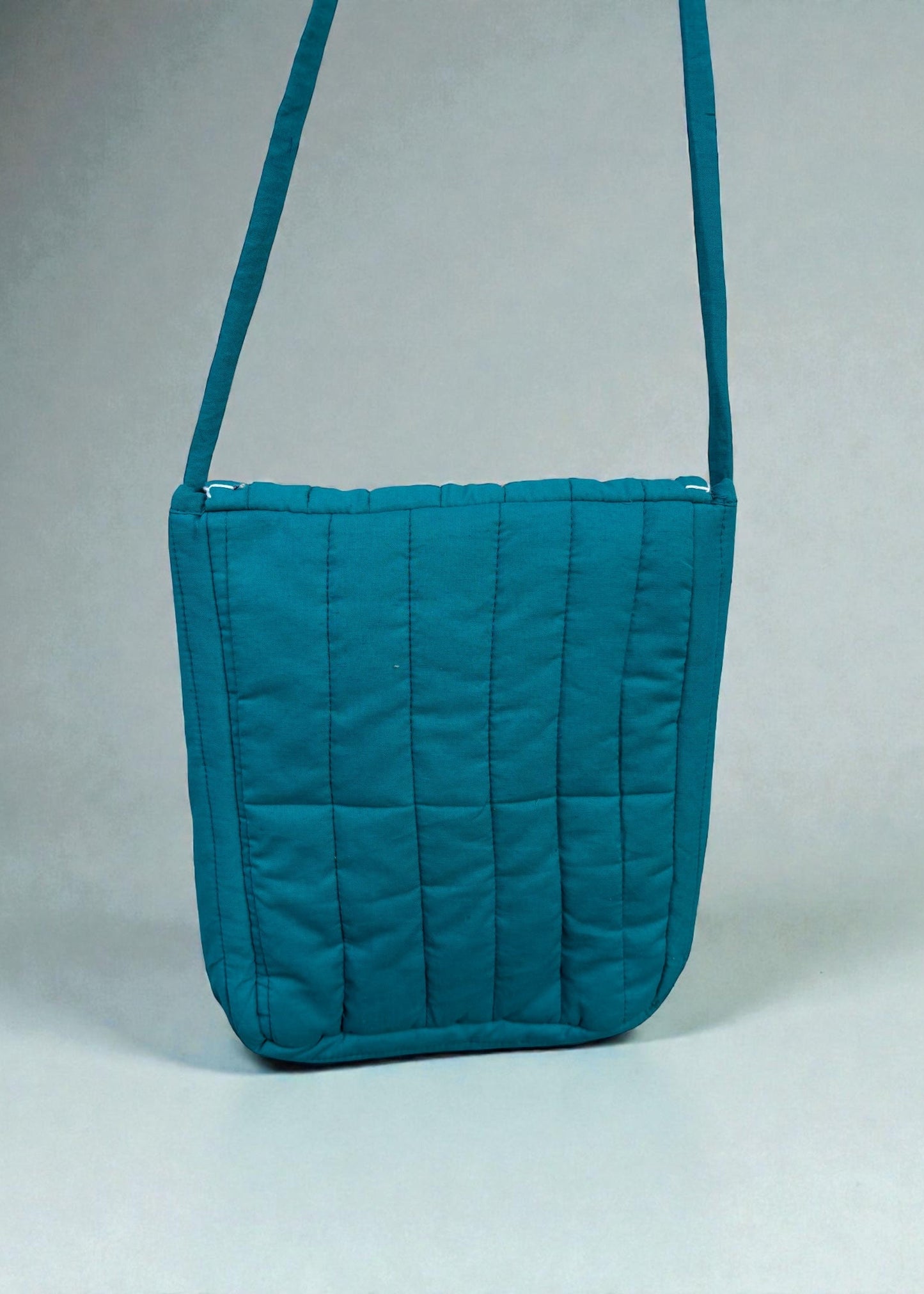 Heartline Quilted Crossbody Bag – Teal Blue