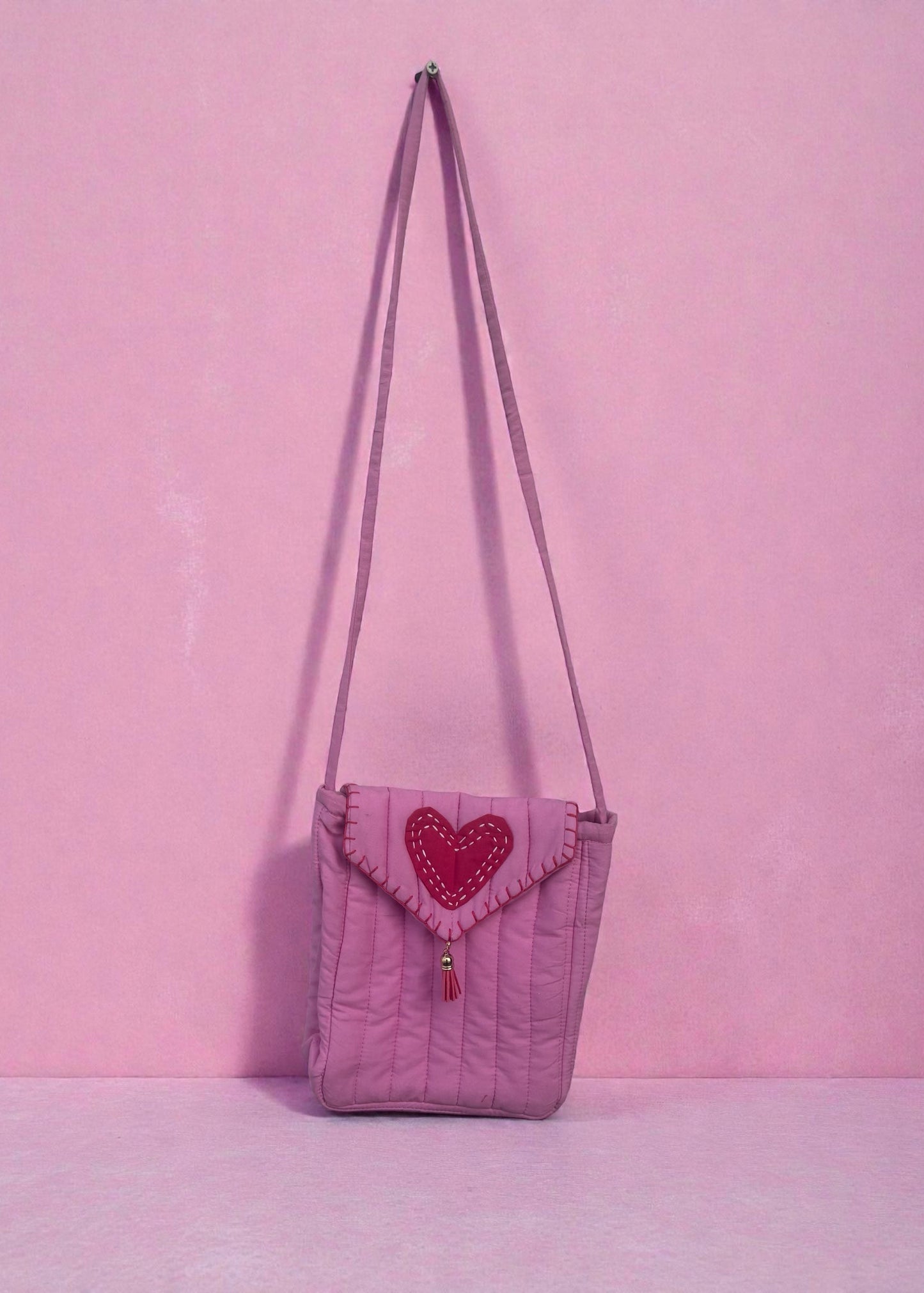 Heartline Quilted Crossbody Bag – Blush Pink